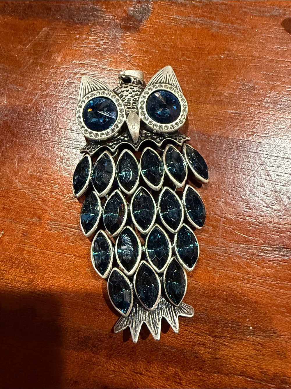 Vintage-Inspired Owl Pendant Necklace with Dark Blue Crystals